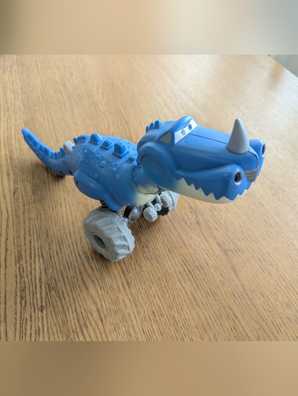 Disney Pixar Cars On The Road Roll And Chomp Dino Blue T-REX 2022
